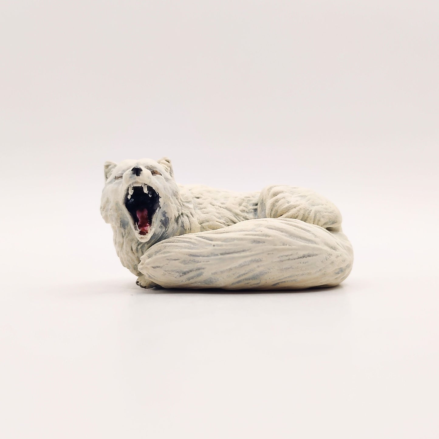 1:12 scale Animal Den Miniatures - Arctic Fox - 1:12 scale miniature animal sized for snow diorama, winter dollhouse, small hand painted scaled 3d printed tabletop mini miniature — made in NC, USA