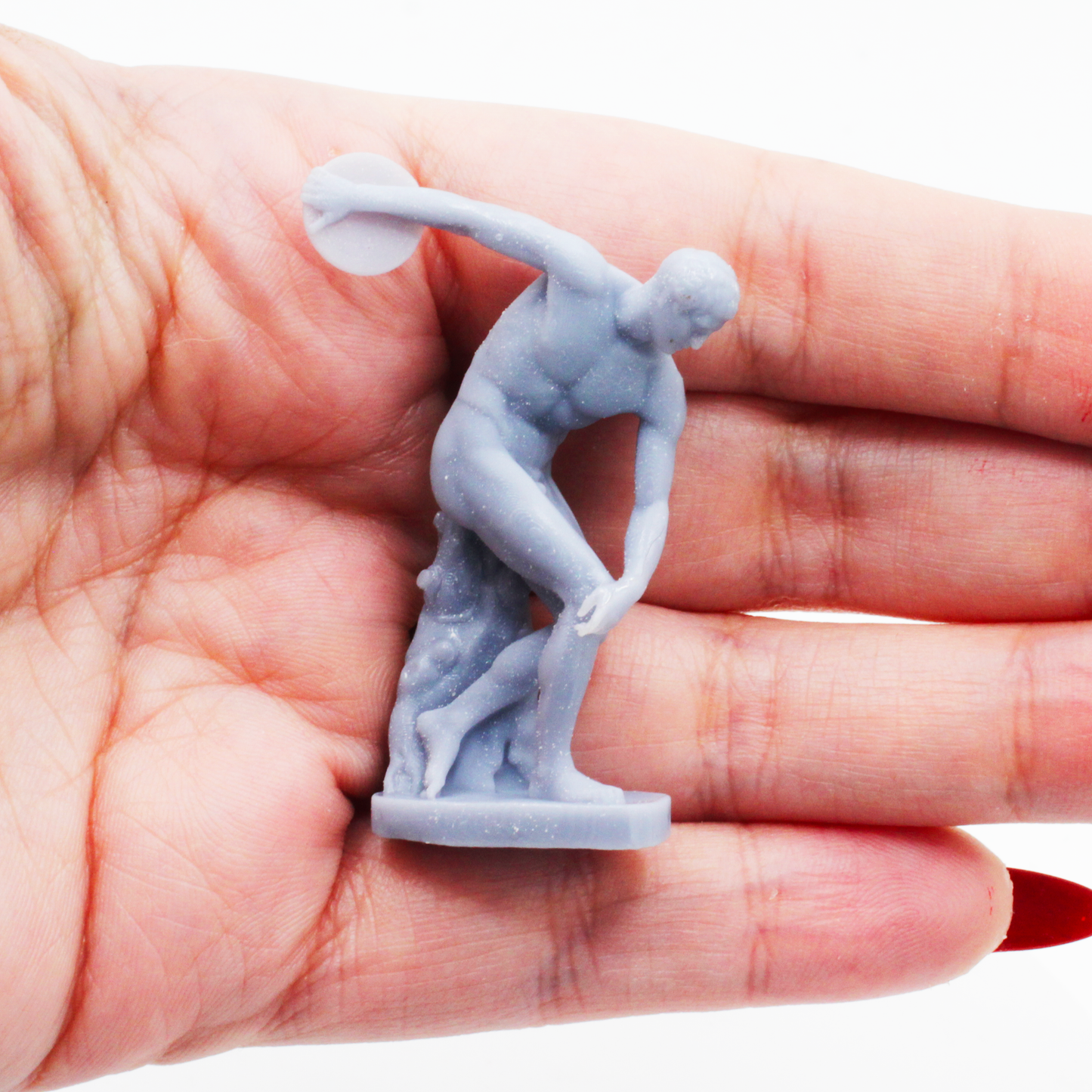 1:48 scale Venus De Milo, Winged Victory, Discobolus Miniature 1:48 Scale replica Greek statue Dollhouse diorama decor mini version of popular sculpture (1 statue) miniature side view — The Scale Grail
