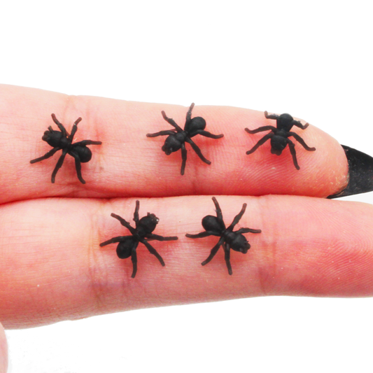 Ant MICRO miniature — handmade resin scale model by The Scale Grail