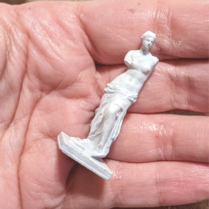 Venus De Milo, Winged Victory Miniature 1:48 Scale replica Greek statue Dollhouse diorama decor mini version of popular sculpture (1 statue)