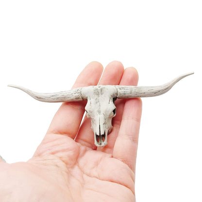 Texas Longhorn skull replica, 1:12 scale, bone hand-painted finish, 132mm horn span